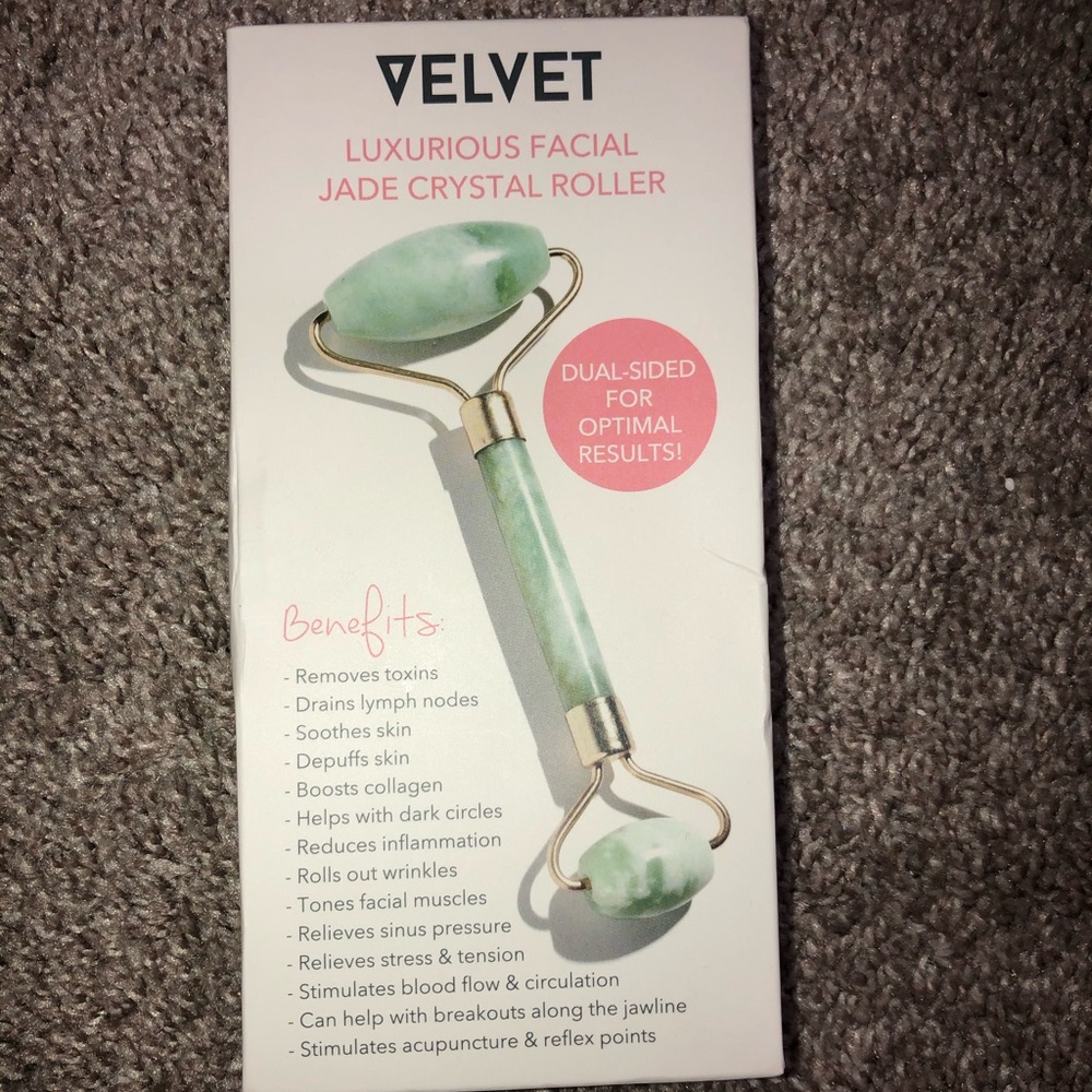 Facial jade crystal roller